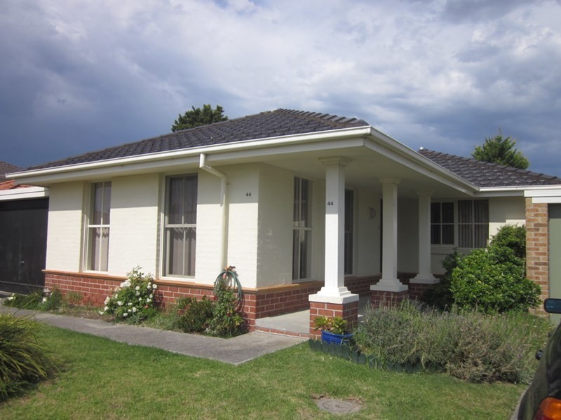 44 Albert Place, Dingley Village VIC 3172