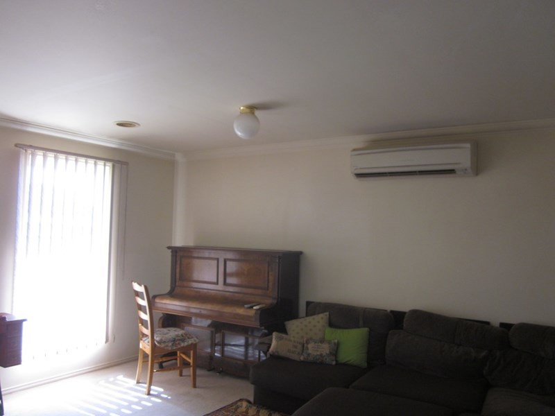 44 Albert Place, Dingley Village VIC 3172