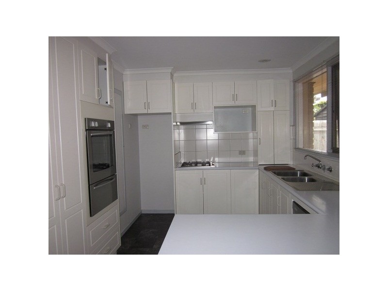 22 Toorak Drive, Dingley Village VIC 3172