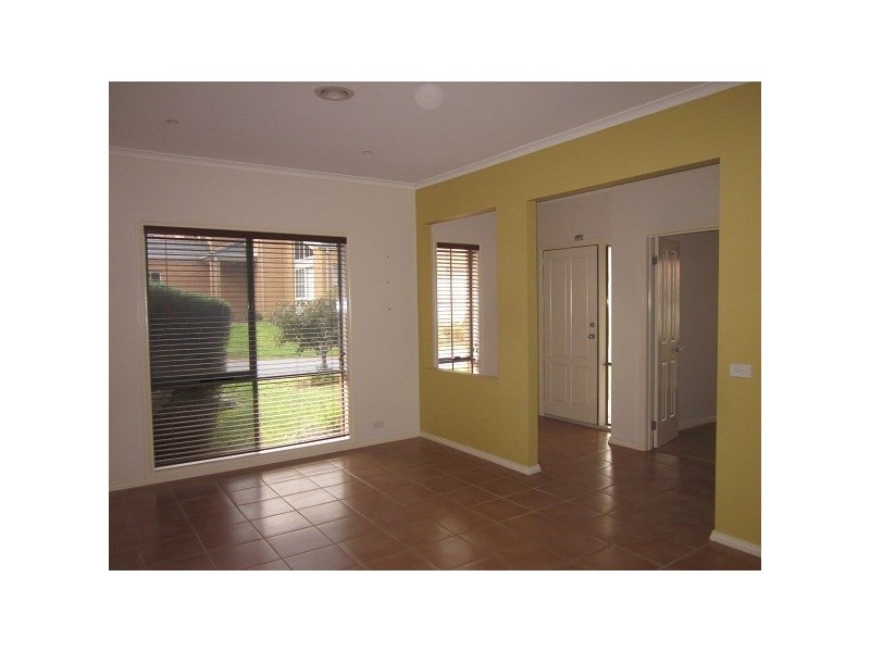 7 Soutar Place, Heatherton VIC 3202