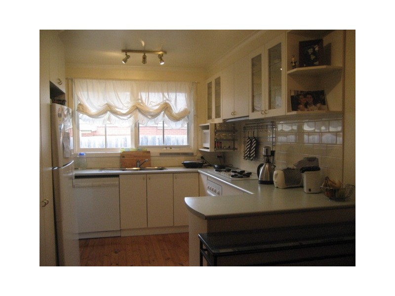 374 Warrigal Road, Cheltenham VIC 3192