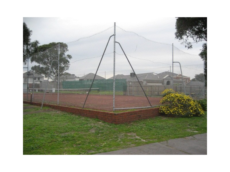 374 Warrigal Road, Cheltenham VIC 3192