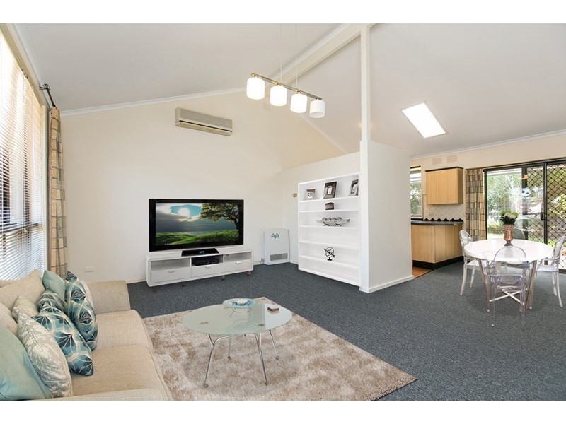 106 Chesterville Road, Cheltenham VIC 3192