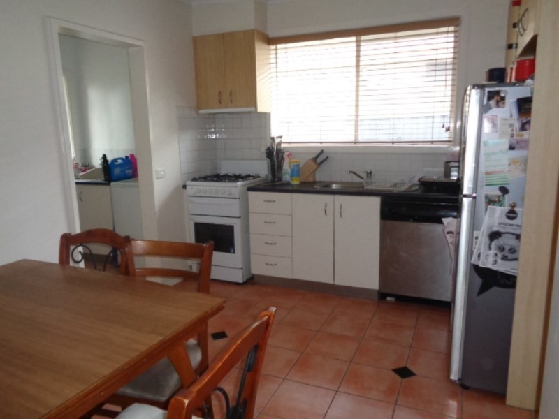 304F Warrigal Road, Cheltenham VIC 3192