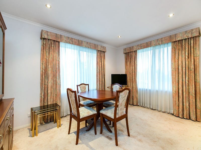 2 Macao Court, Cheltenham VIC 3192