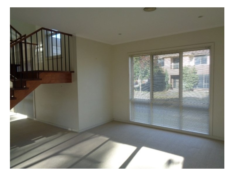 15 Birkdale Avenue, Heatherton VIC 3202