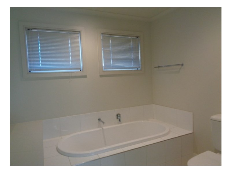 15 Birkdale Avenue, Heatherton VIC 3202