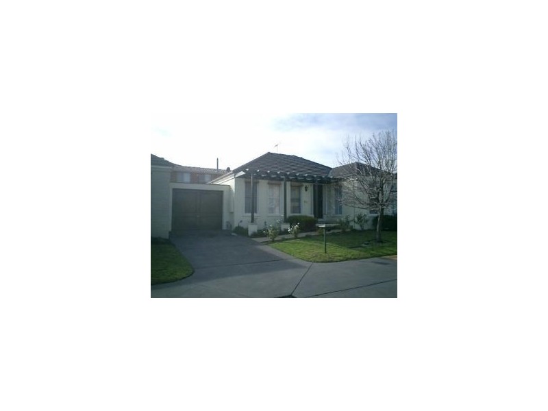 11 Martens Place, Dingley Village VIC 3172