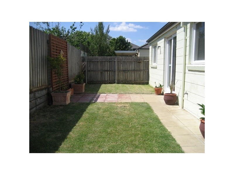 11 Martens Place, Dingley Village VIC 3172