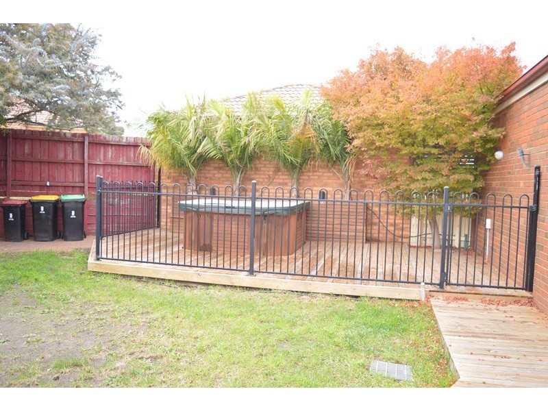 24 Baltusrol Circuit, Heatherton VIC 3202