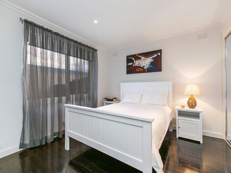 58 Snowdon Drive, Cheltenham VIC 3192