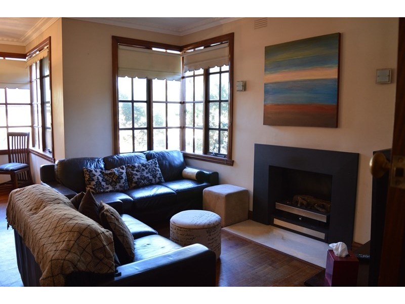 8 Gold Street, Cheltenham VIC 3192