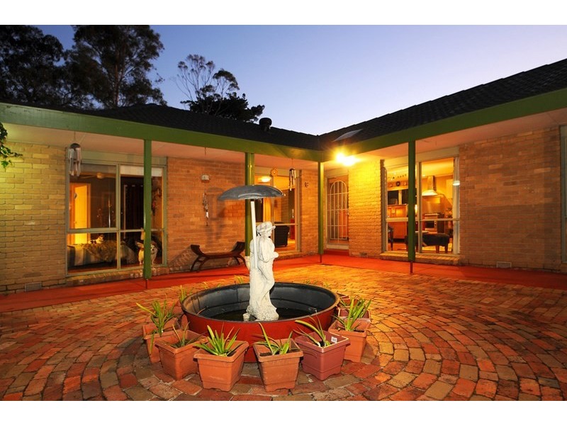 6 Ryan Street, Seaford VIC 3198