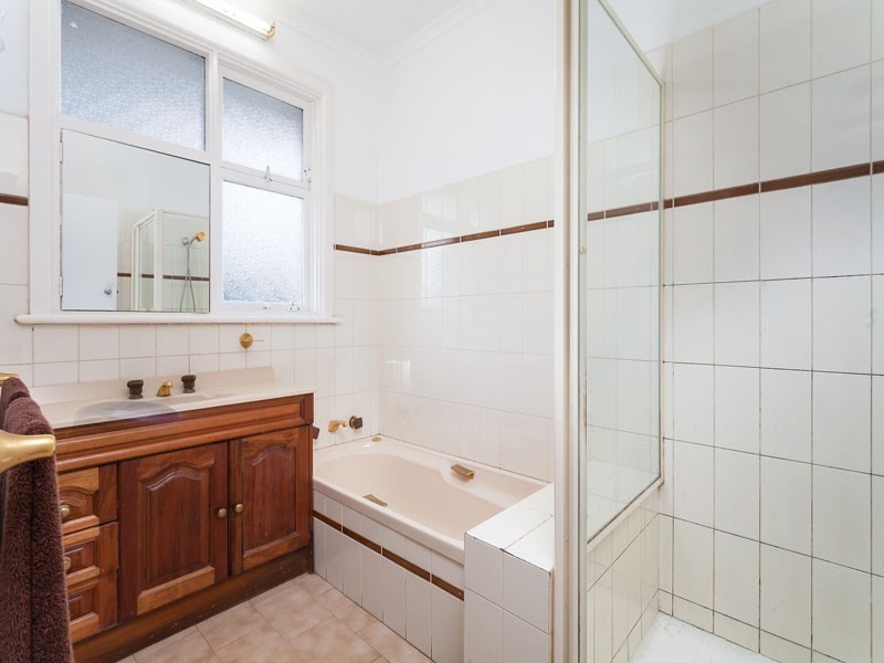 35 Booker Street, Cheltenham VIC 3192