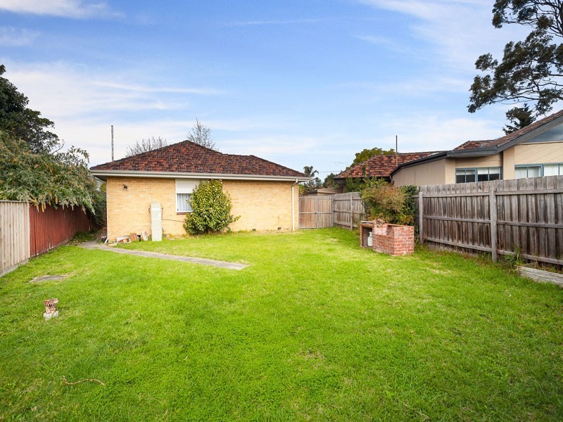 35 Booker Street, Cheltenham VIC 3192