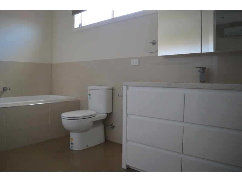 8B Sinclair Street, Cheltenham VIC 3192
