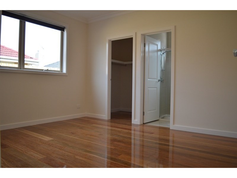 2/7 Dallas Street, Mentone VIC 3194