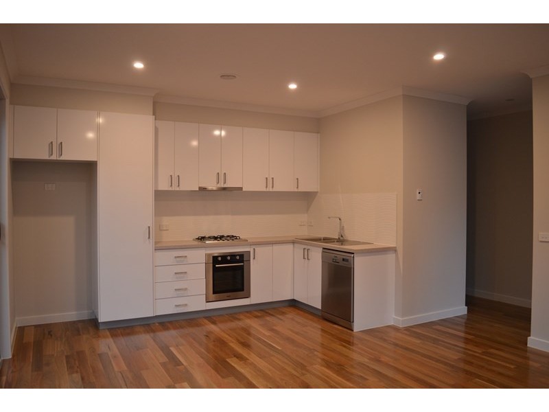 3/4 Janice Avenue, Cheltenham VIC 3192