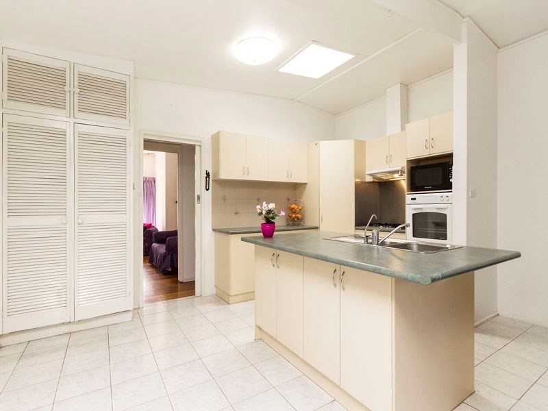 5 Pembroke Crescent, Cheltenham VIC 3192