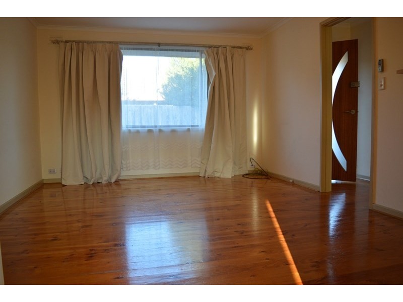 2/44 Warren Road, Cheltenham VIC 3192