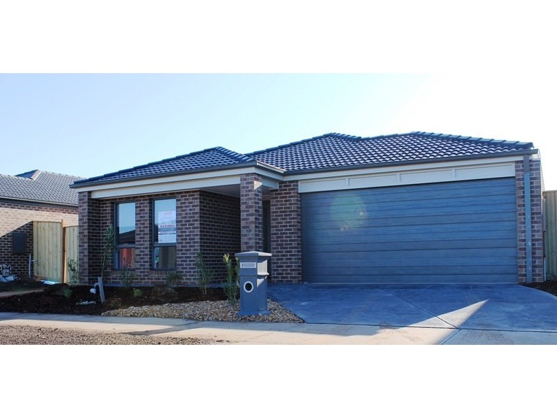 34 Solitude Crescent, Point Cook VIC 3030