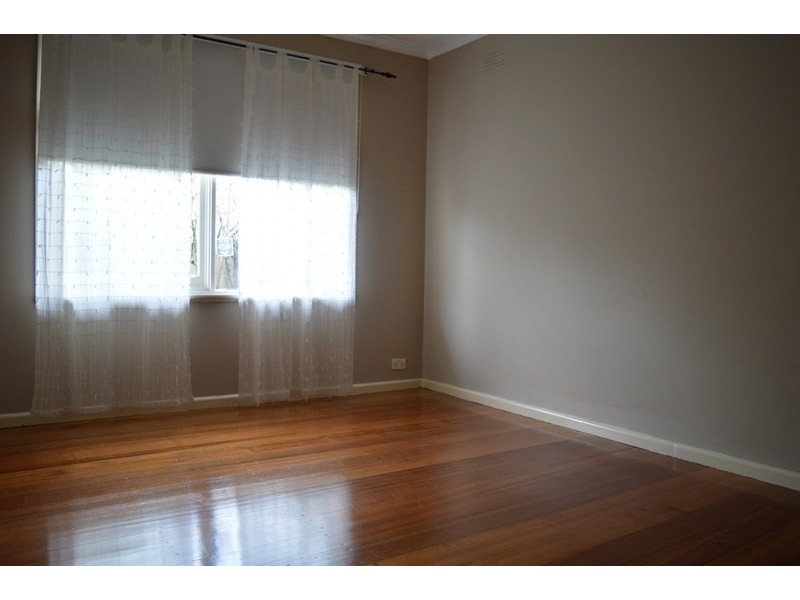 4 Forest Park Road, Dingley Village VIC 3172