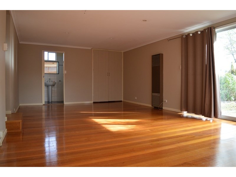 4 Forest Park Road, Dingley Village VIC 3172