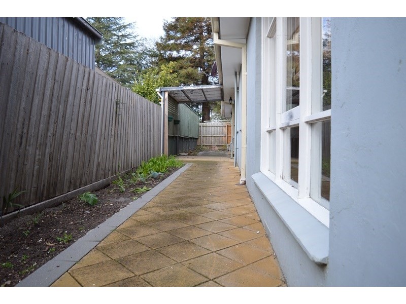 4 Forest Park Road, Dingley Village VIC 3172