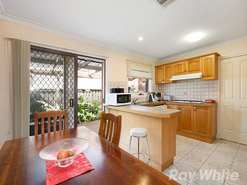 13/15A Wattle Grove, Mckinnon VIC 3204