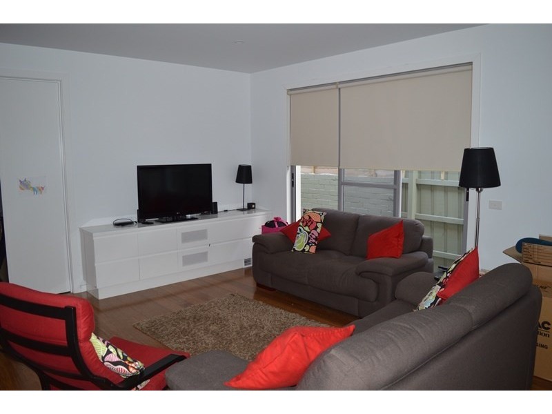 11 Holmby Road, Cheltenham VIC 3192