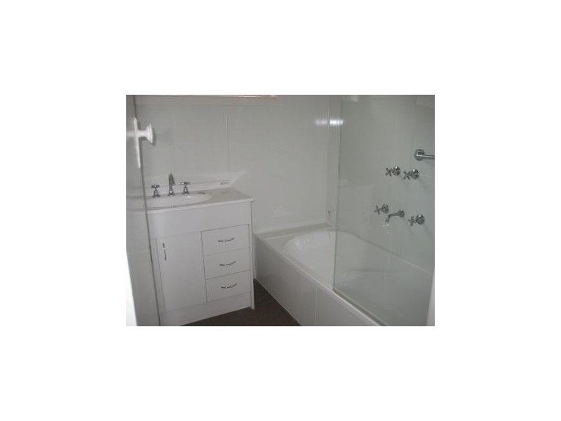 19 Axelton Street, Cheltenham VIC 3192