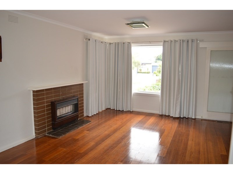 7 Lincoln Drive, Cheltenham VIC 3192