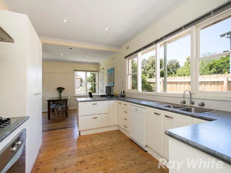 5 Wembley Avenue, Cheltenham VIC 3192