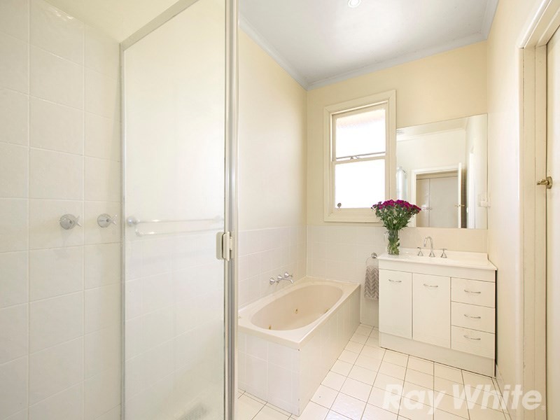 5 Wembley Avenue, Cheltenham VIC 3192