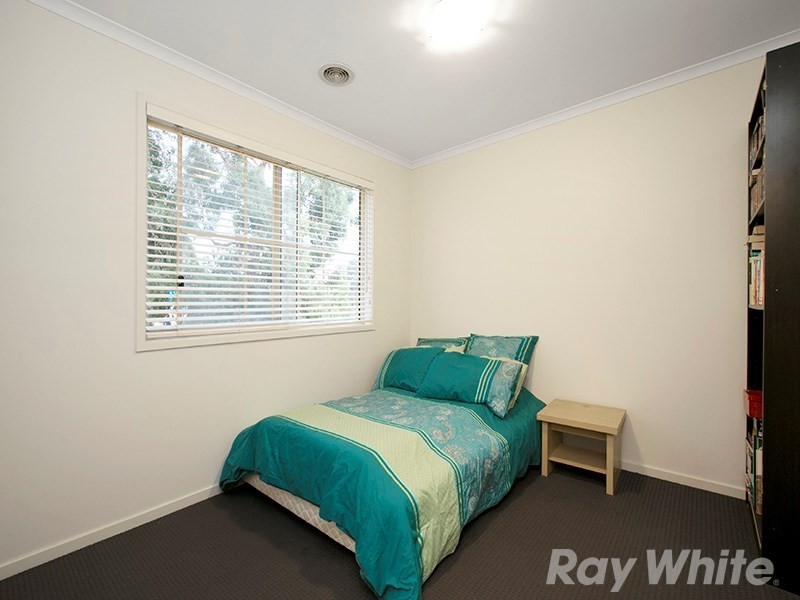 3 Kingsland Close, Dingley Village VIC 3172