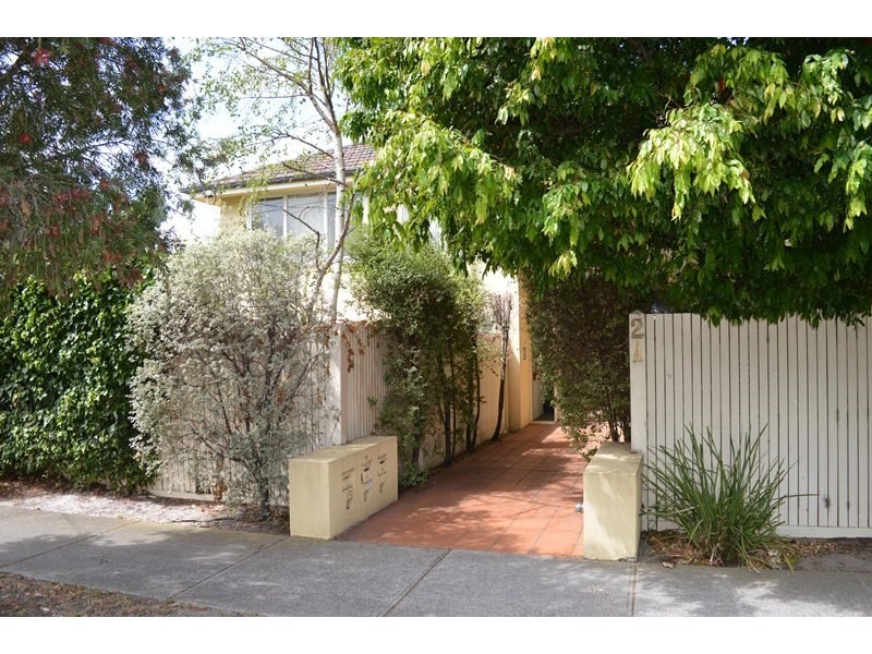 11/2A Gillman Street, Cheltenham VIC 3192