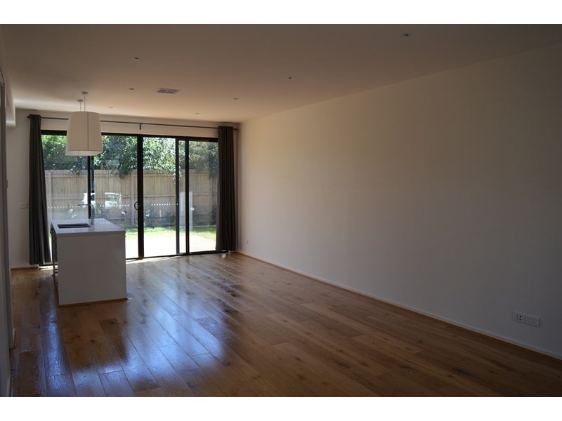 7 Mulberry Avenue, Cheltenham VIC 3192