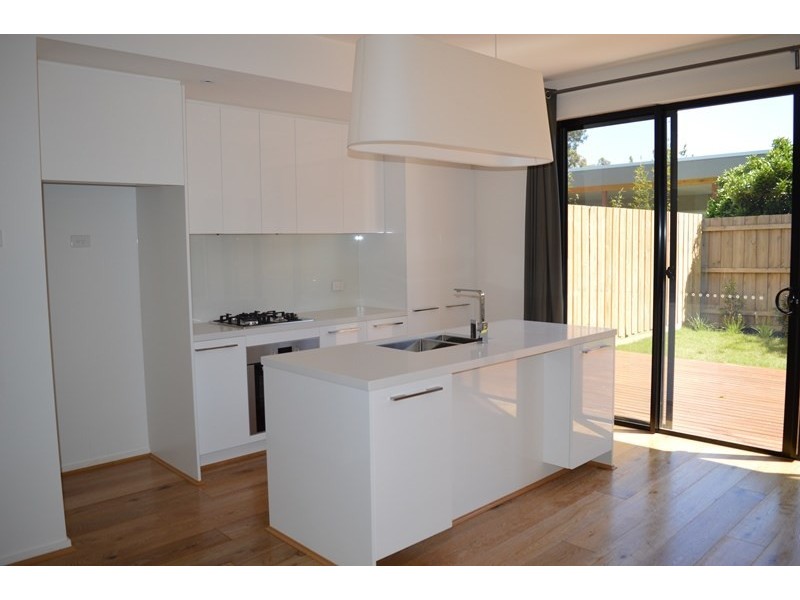 7 Mulberry Avenue, Cheltenham VIC 3192