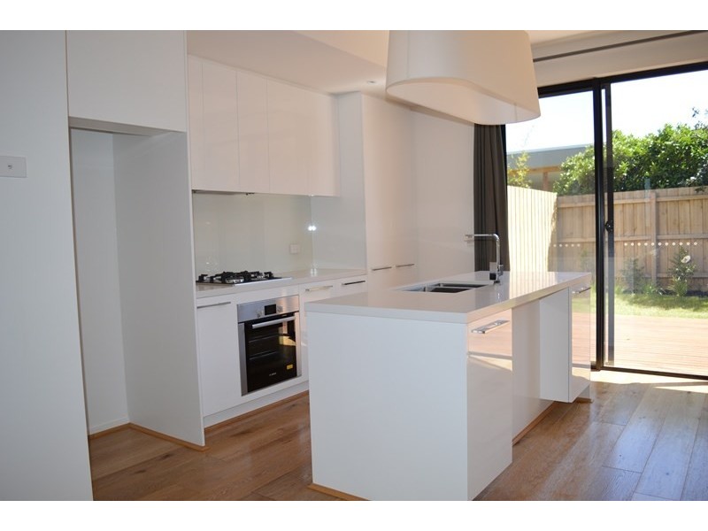 7 Mulberry Avenue, Cheltenham VIC 3192