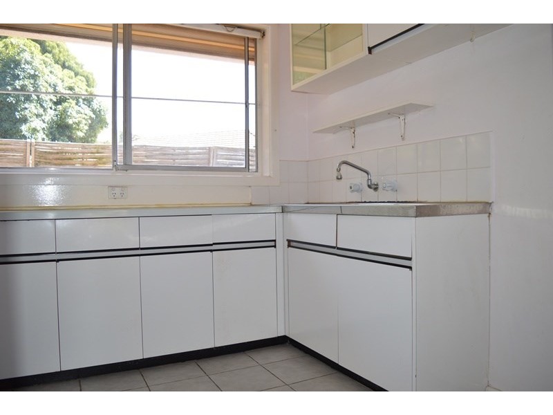 4/1-3 Radcliffe Avenue, Cheltenham VIC 3192