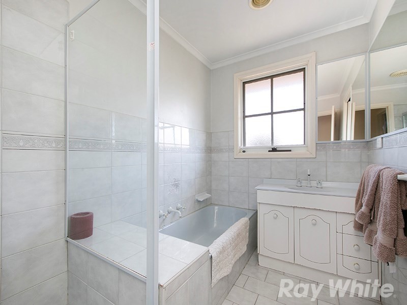 15/15A Wattle Grove, Mckinnon VIC 3204