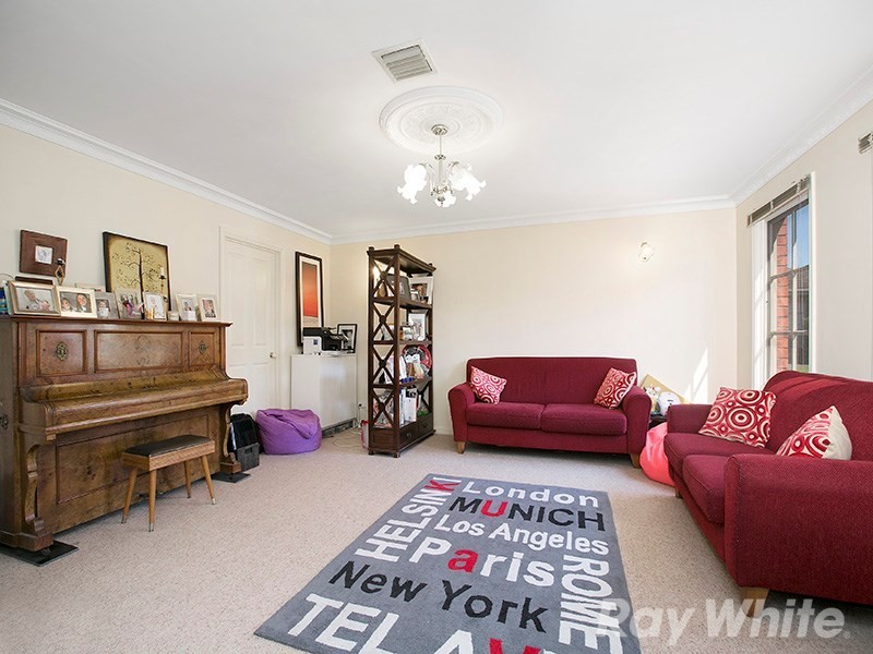 15/15A Wattle Grove, Mckinnon VIC 3204