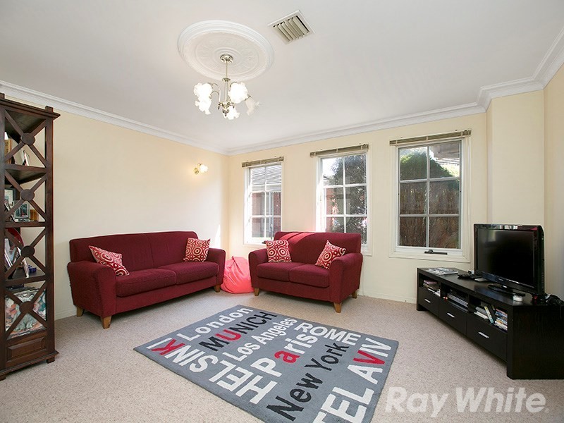 15/15A Wattle Grove, Mckinnon VIC 3204
