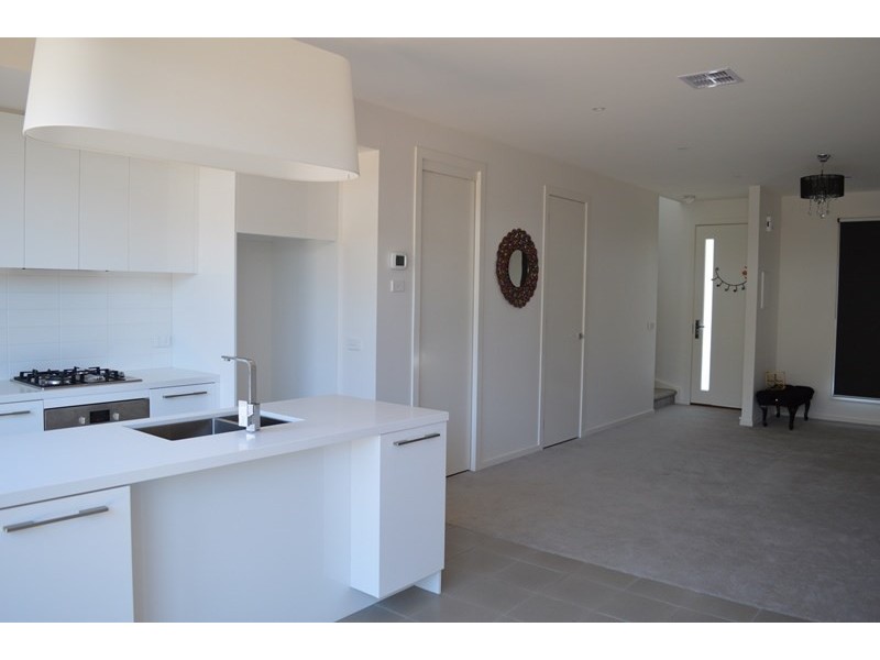 24 Lavender Avenue, Cheltenham VIC 3192