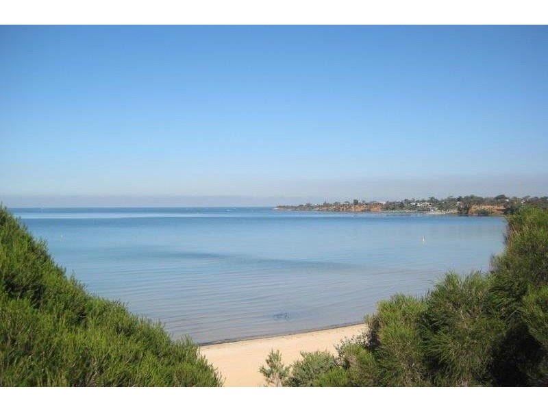 111 Weatherall Road, Cheltenham VIC 3192