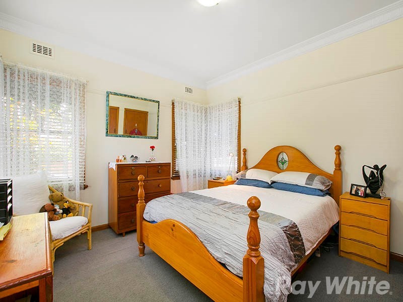 33 Jean Street, Cheltenham VIC 3192