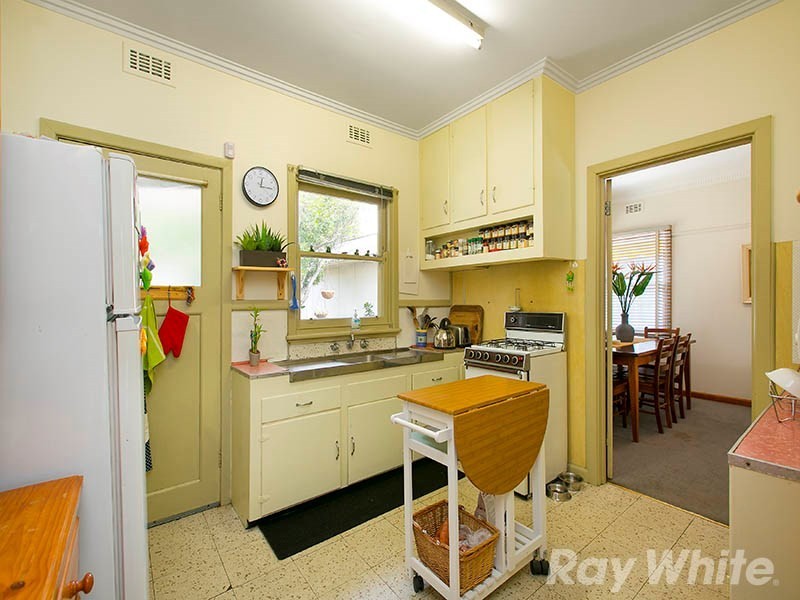33 Jean Street, Cheltenham VIC 3192