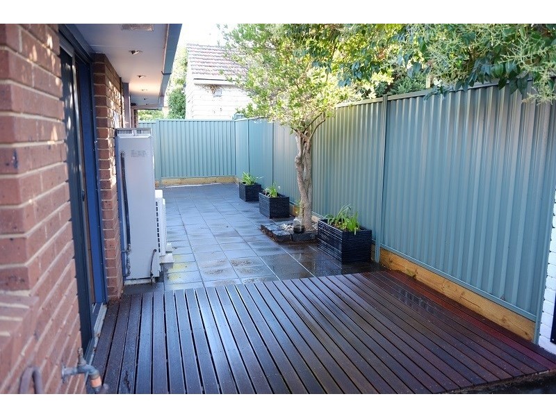 2/94 Devon Street, Cheltenham VIC 3192