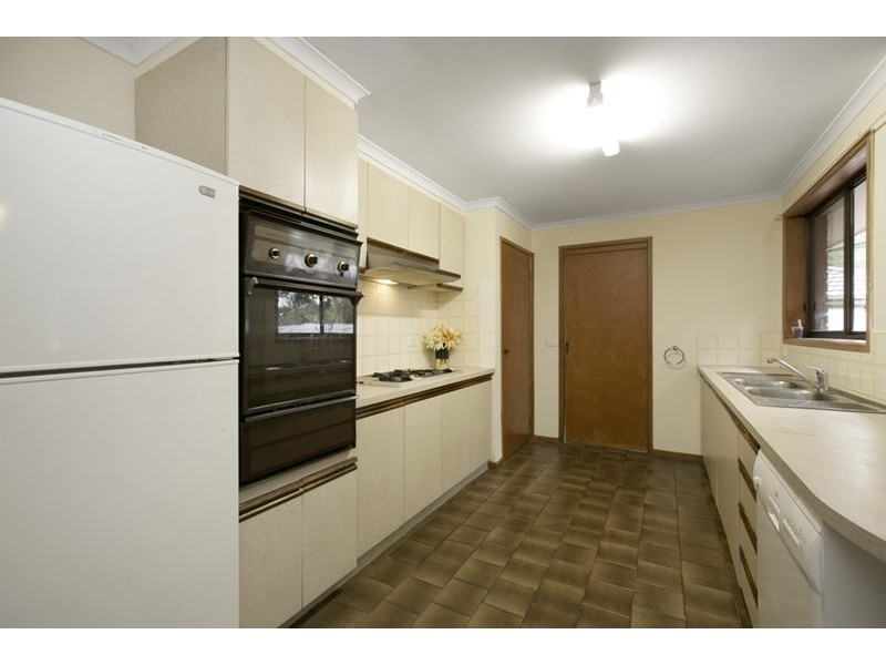 81 Benkel Avenue, Cheltenham VIC 3192