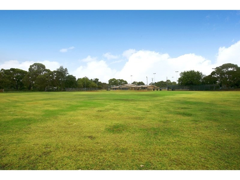 81 Benkel Avenue, Cheltenham VIC 3192